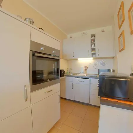 Apartment 422
